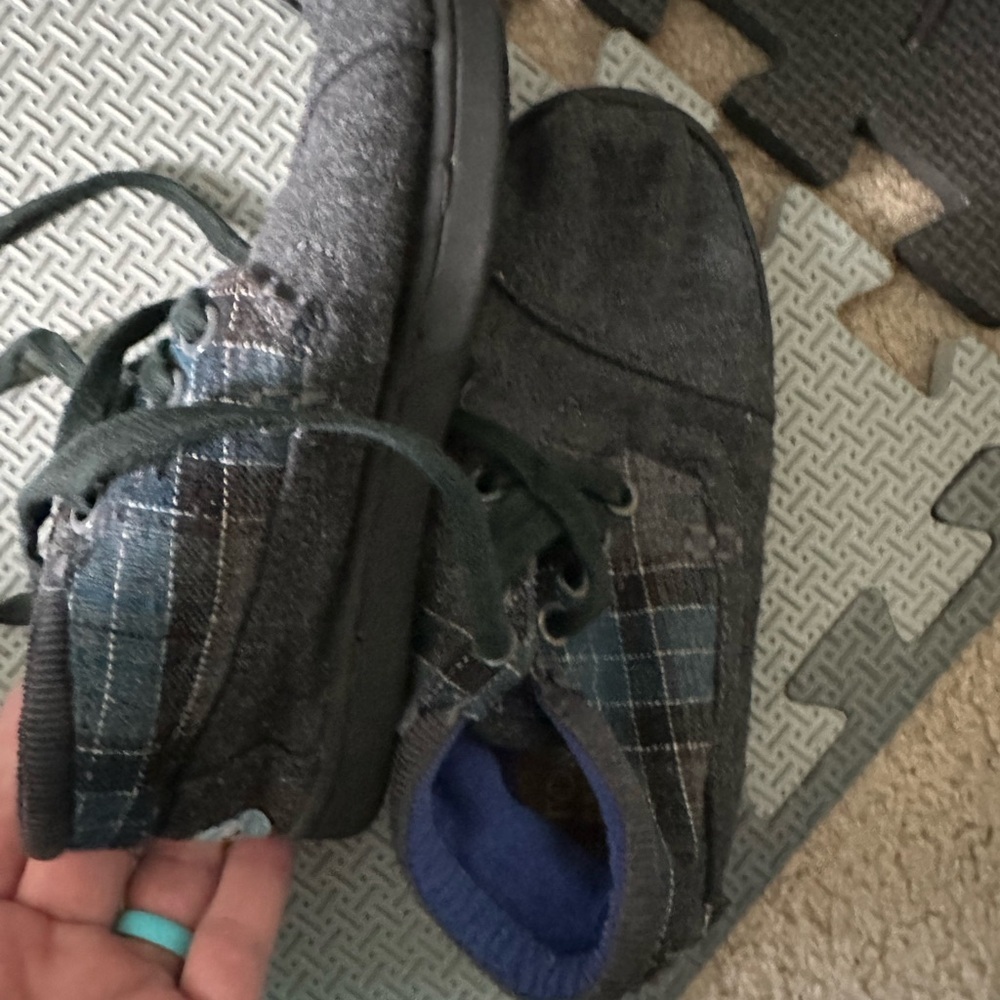 Toddler Boys gray wool Toms Botas booties shoes size Y12